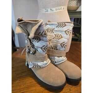 New Women's Muk Luks Boots Size 7 Footwear Fashion Shoes